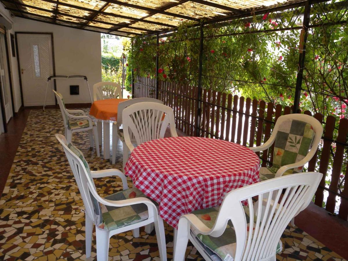 Holiday home Balatonbereny/Balaton 18150 Exterior foto